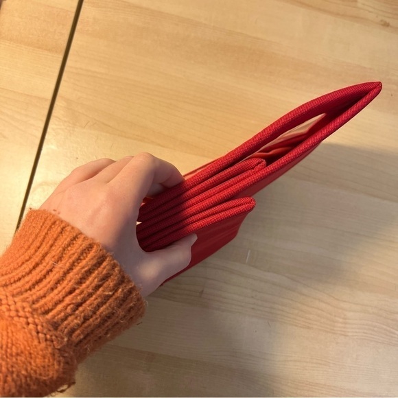 Red collapsible storage containers - Picture 7 of 13